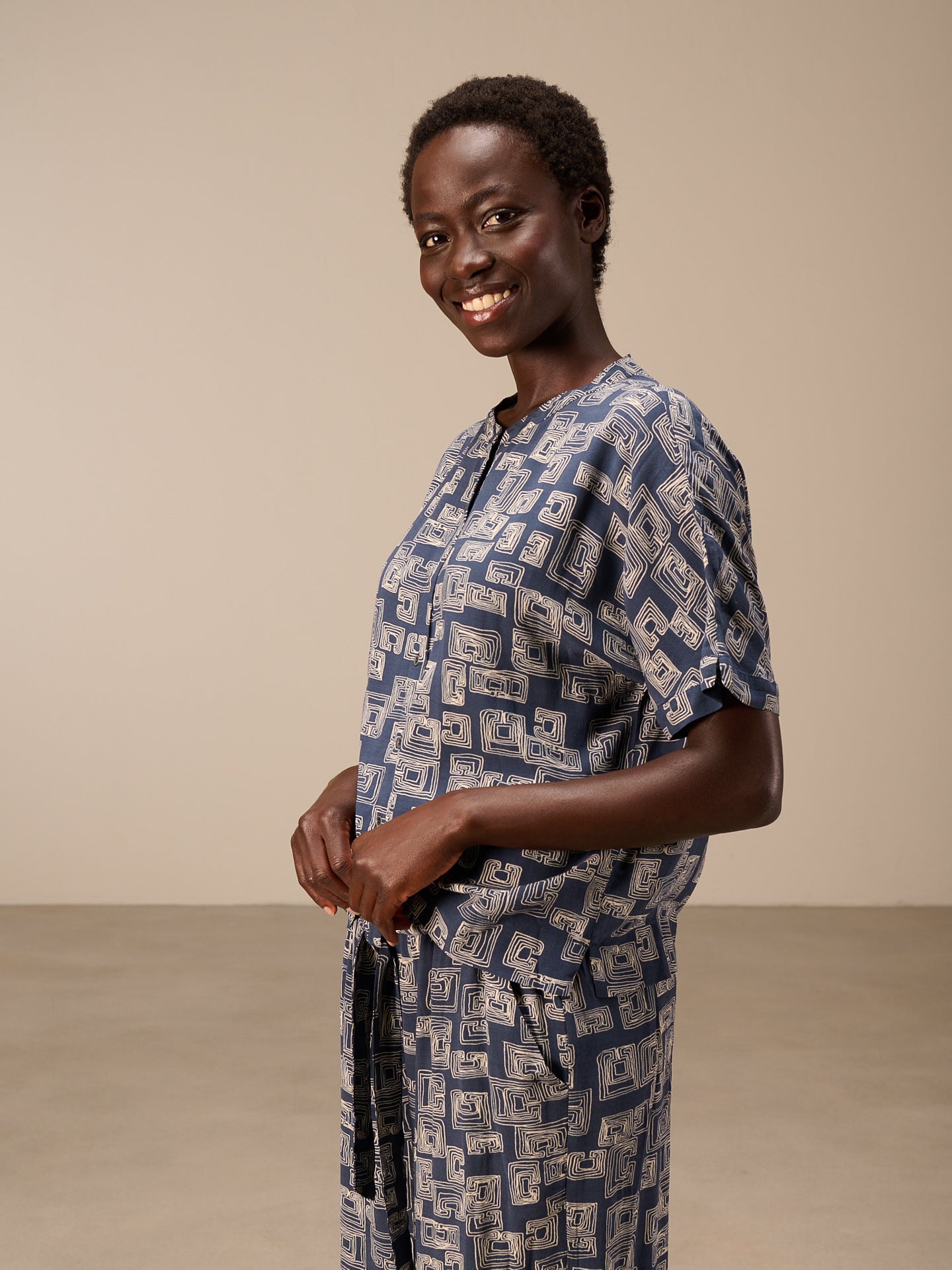 Blouse with stand-up collar