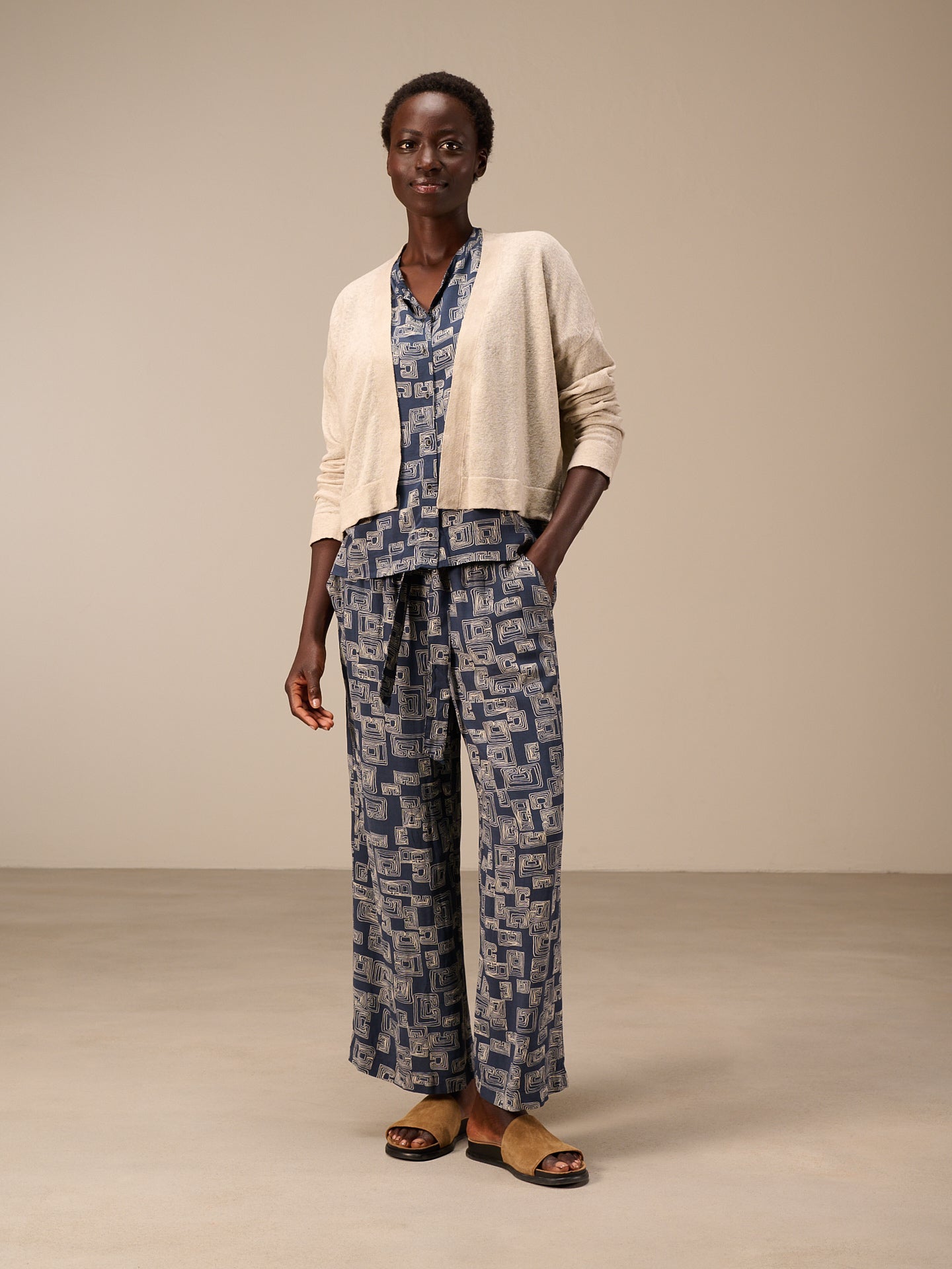 Blouse with stand-up collar