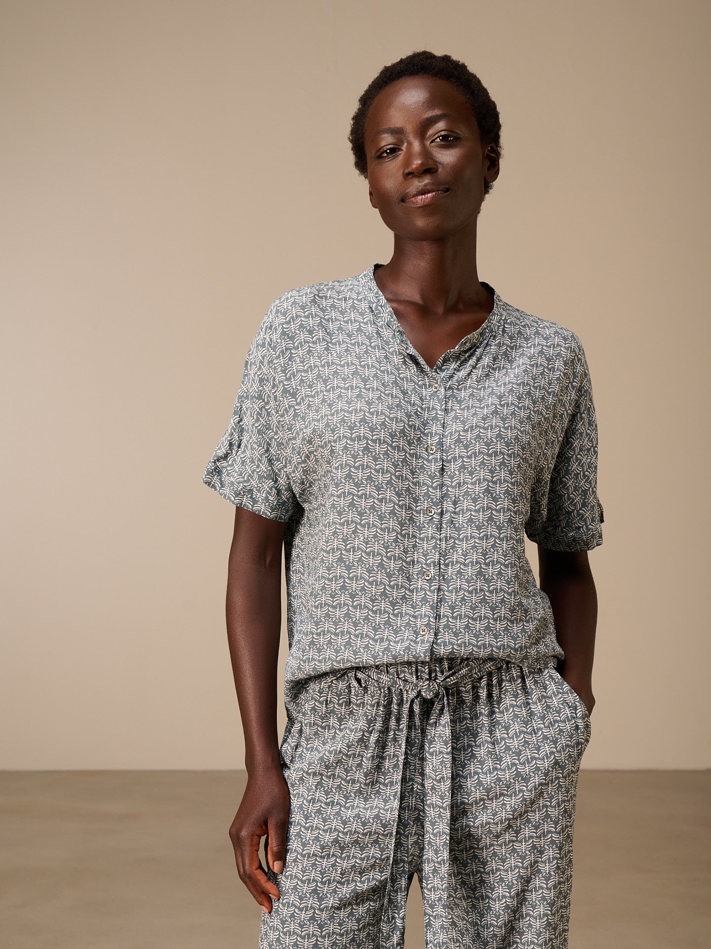 Blouse with stand-up collar