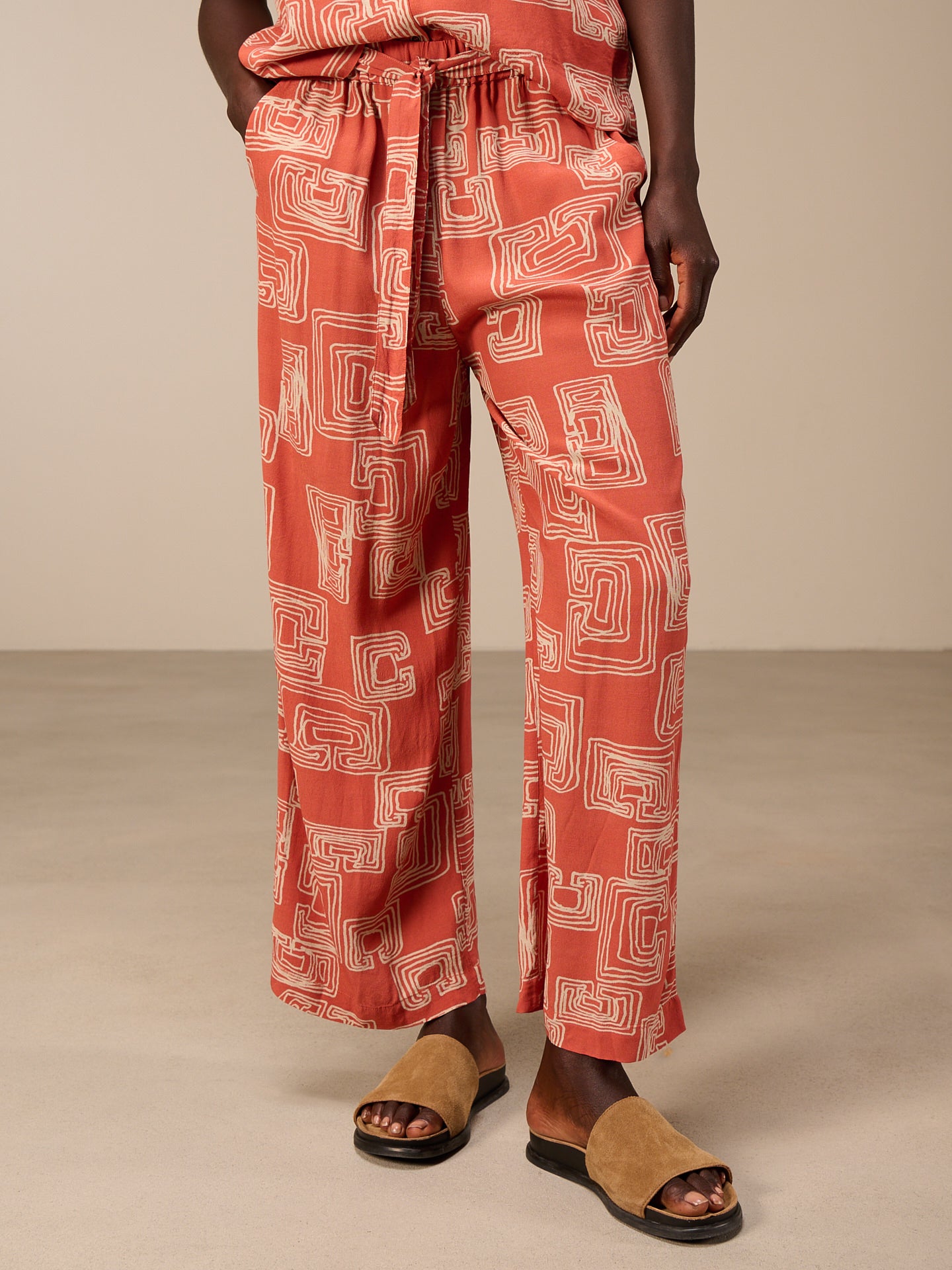 Printed pants