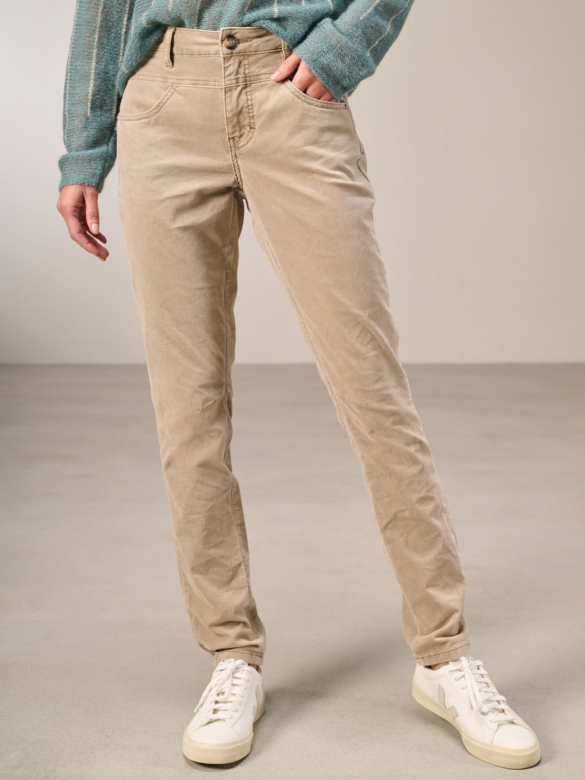 Tapered pants