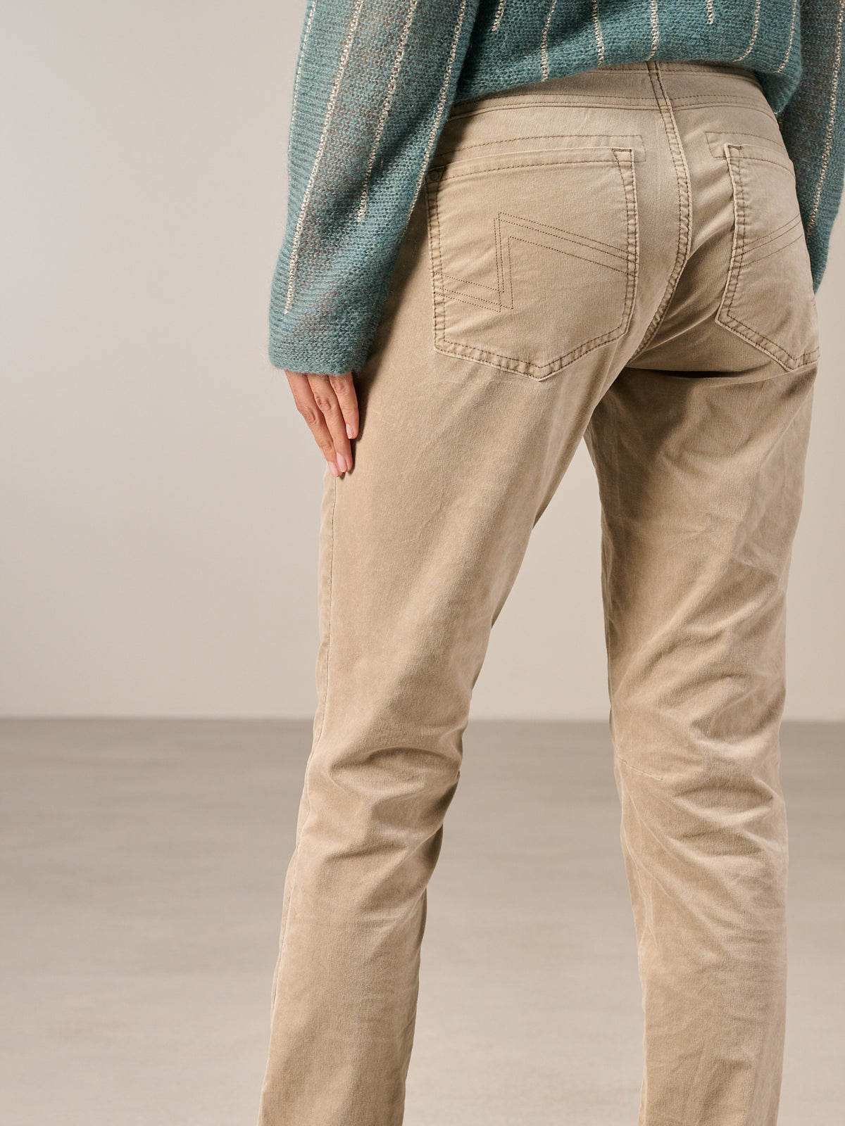 Tapered pants