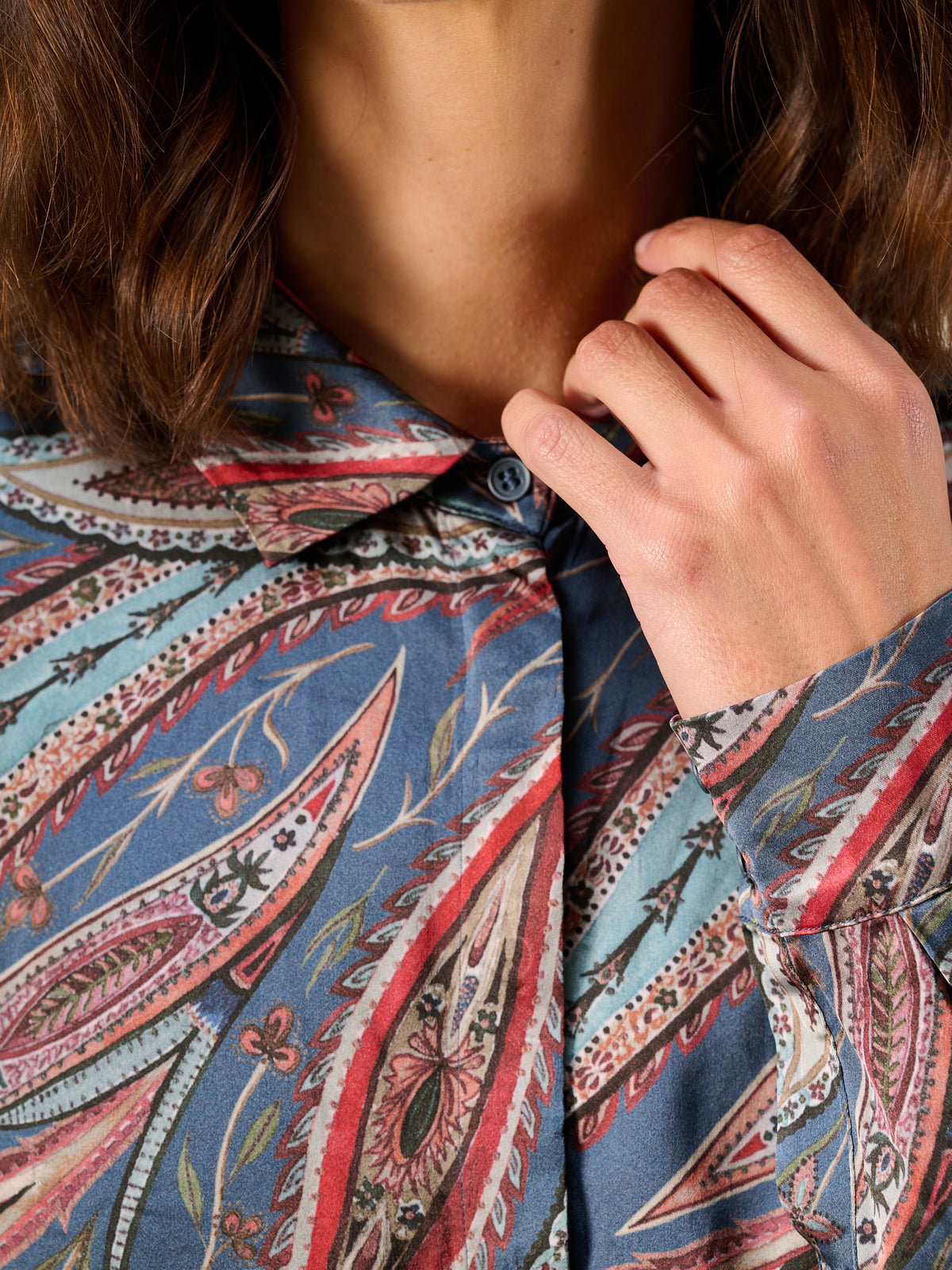 Blusa a maniche lunghe