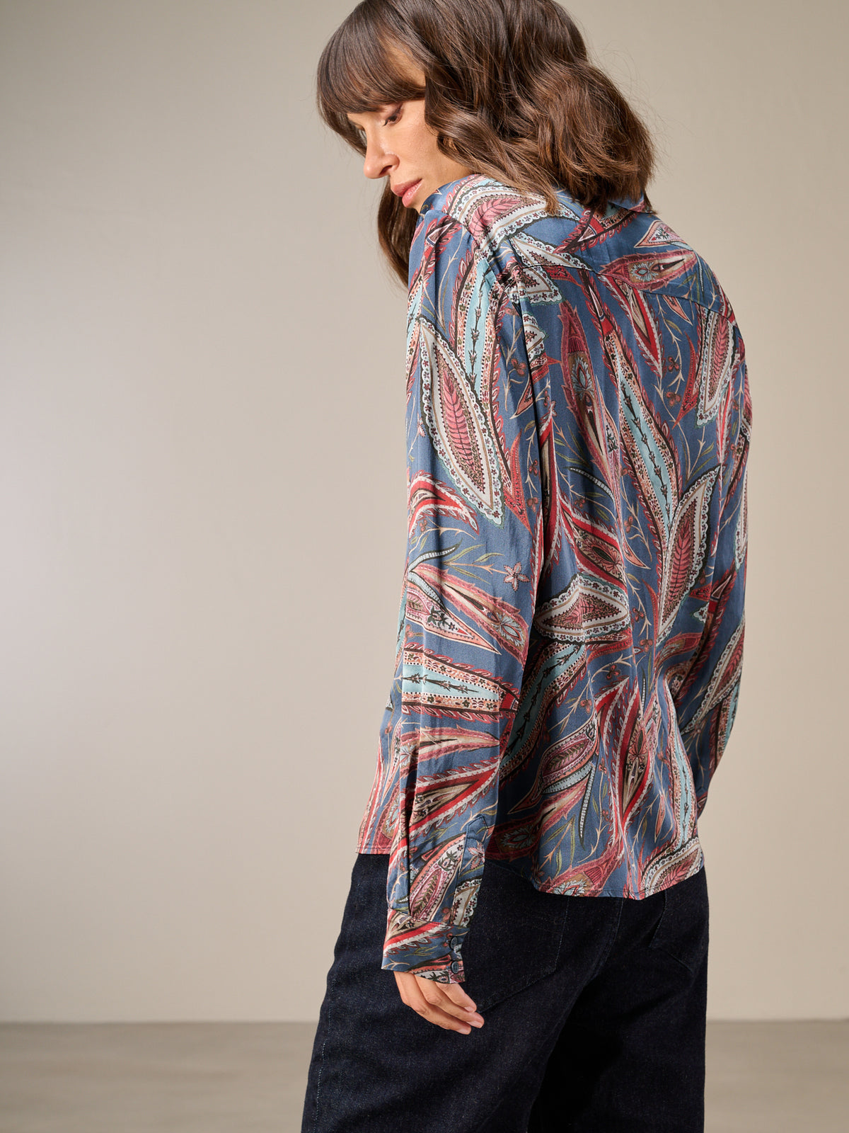 Blusa a maniche lunghe