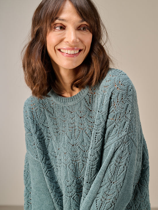 Knitted sweater with pattern