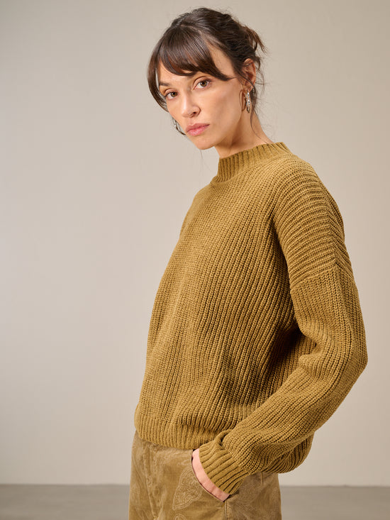 Sweater with stand-up collar