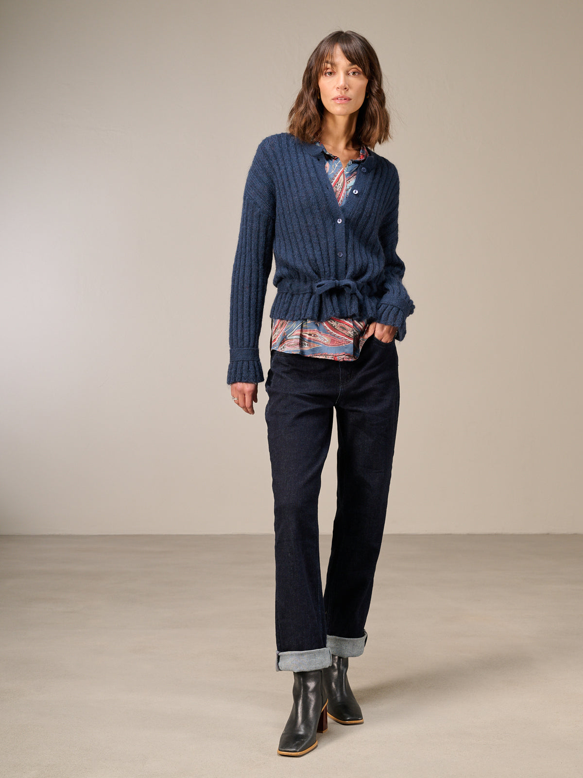 Strickjacke  mit Wolle