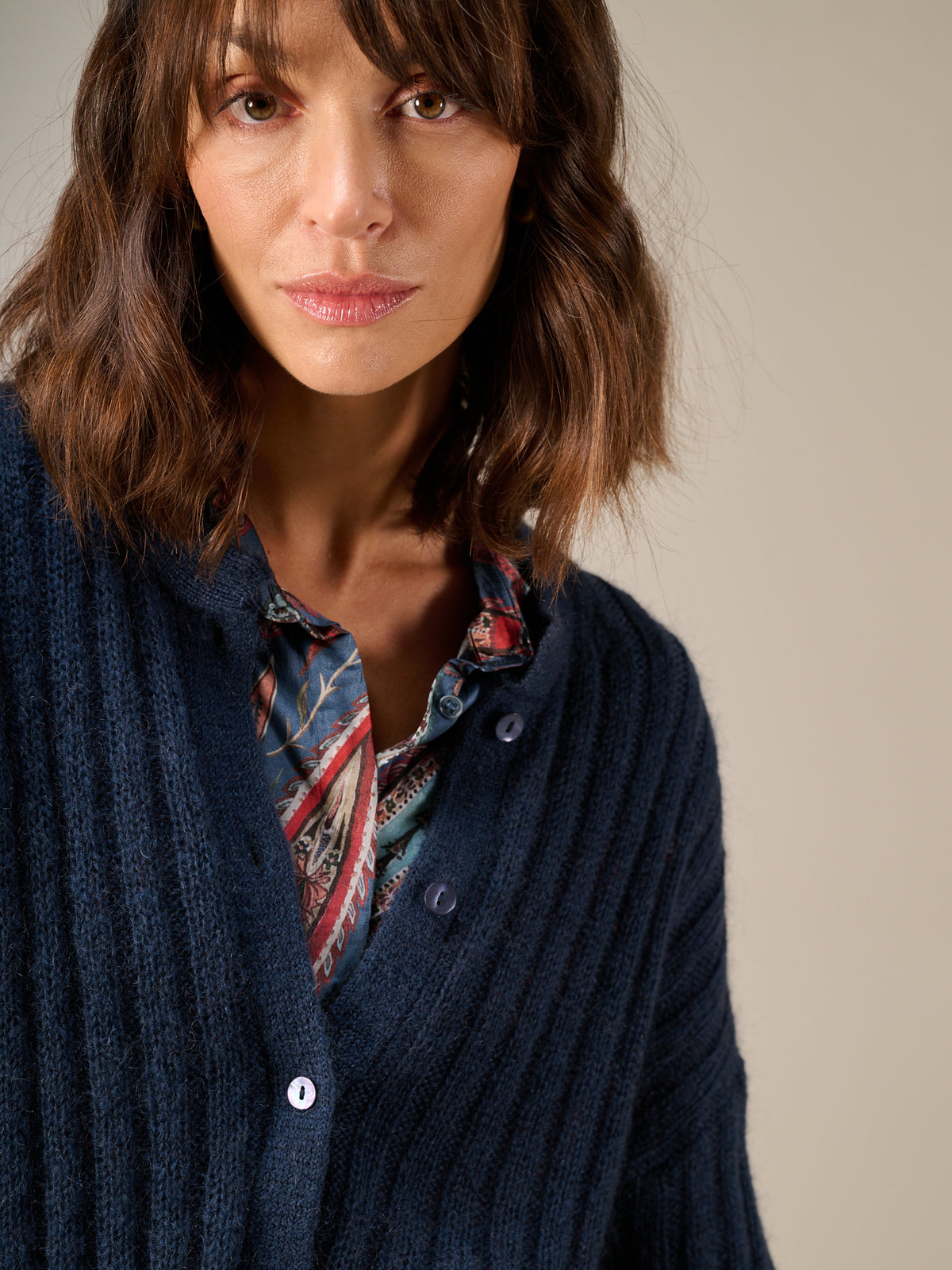 Strickjacke  mit Wolle
