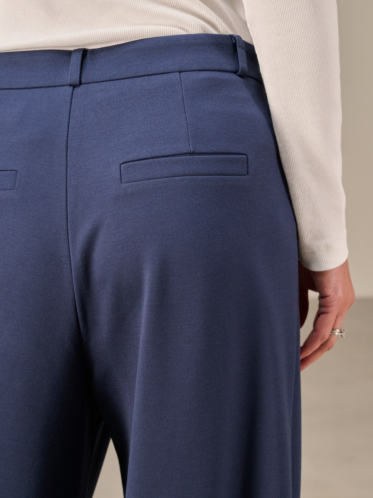 Wide-leg pants