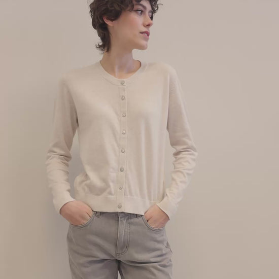 F26094_almond_5